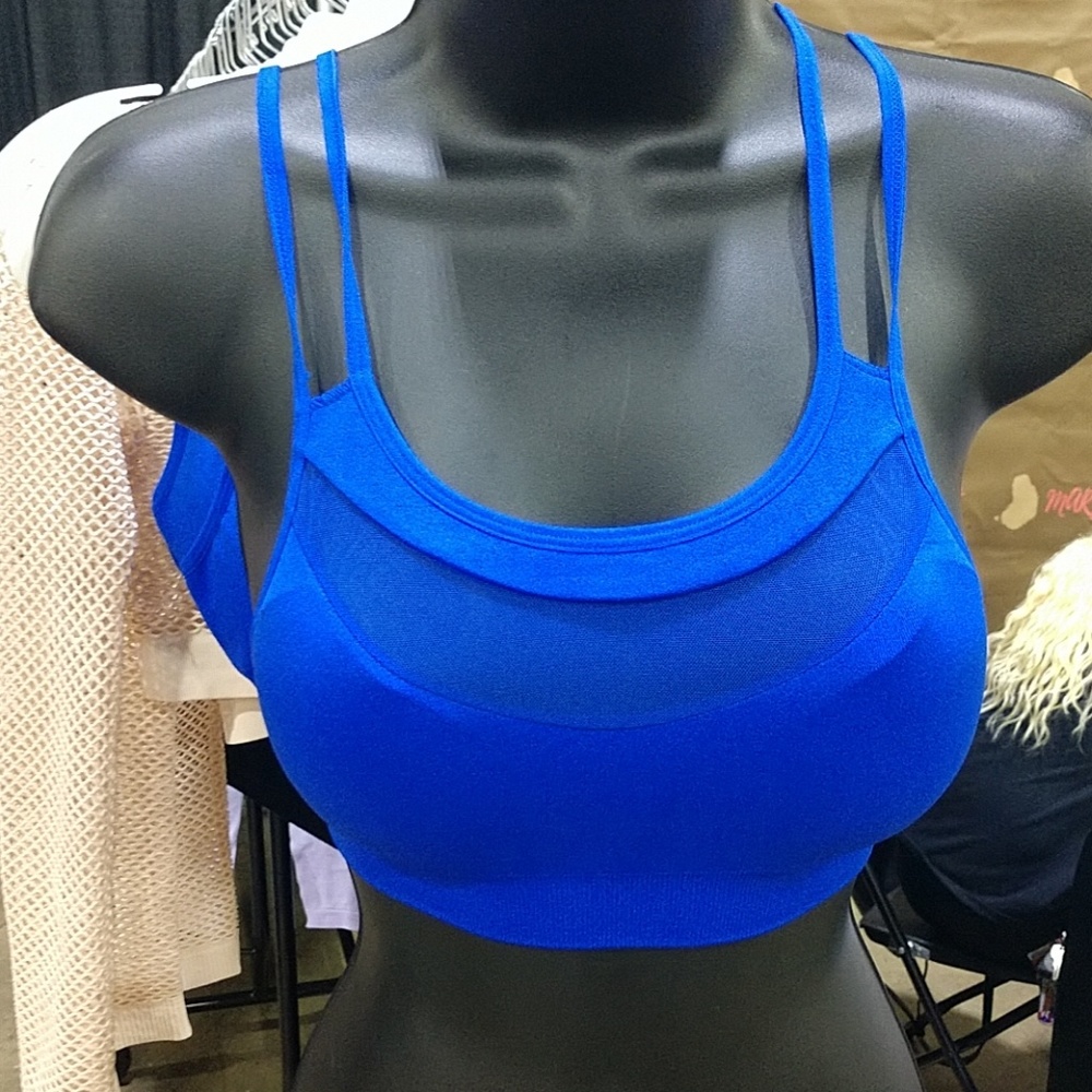 Fashionable sports bra